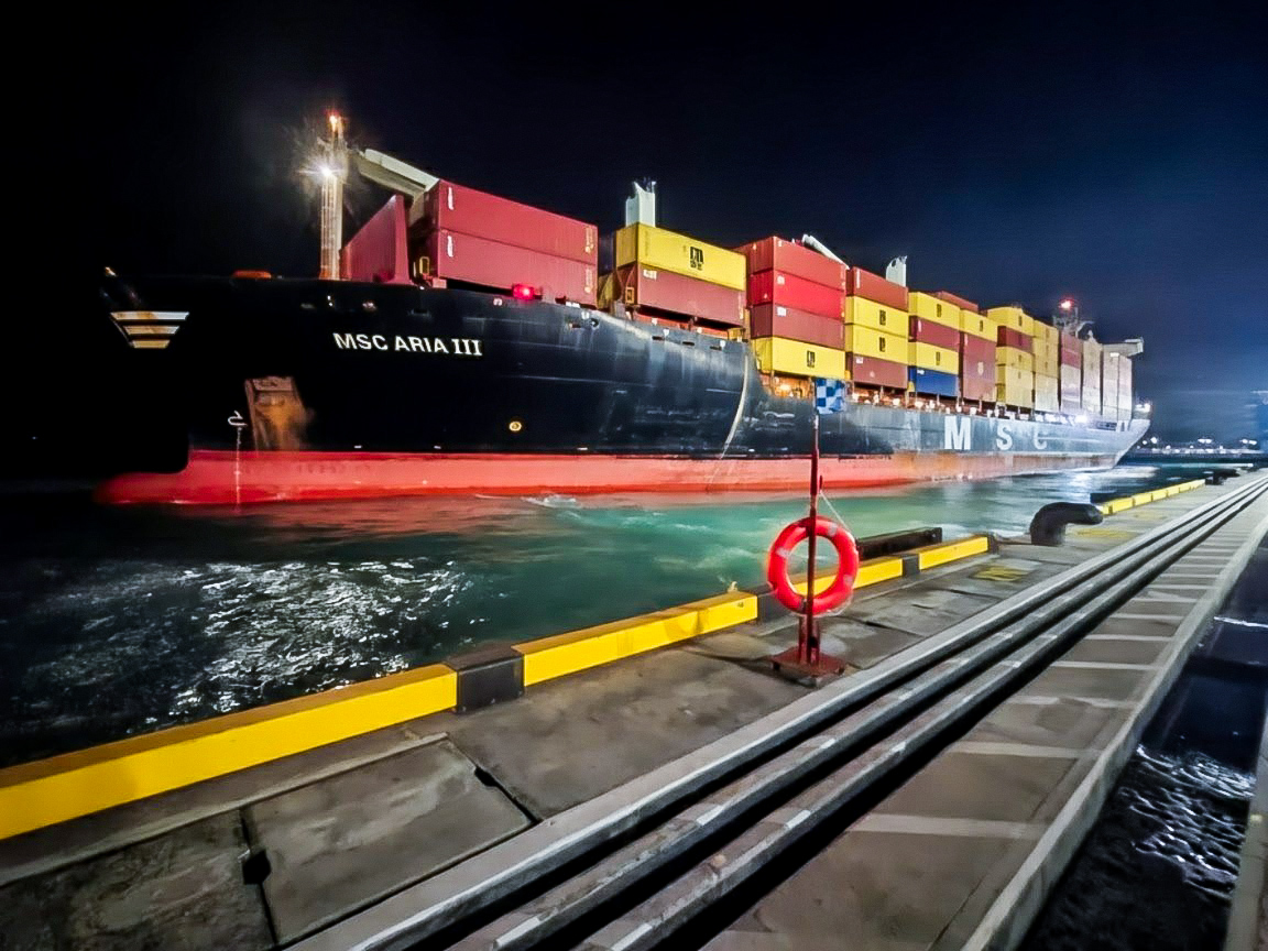 Pelabuhan Patimban Catat Layanan Perdana Rute Peti Kemas Internasional